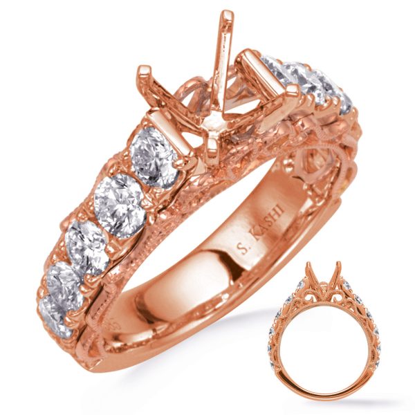 Round Diamond Engagement Ring