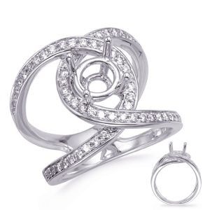 Round Diamond Engagement Ring