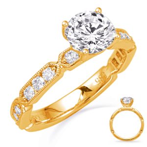 Round Diamond Engagement Ring