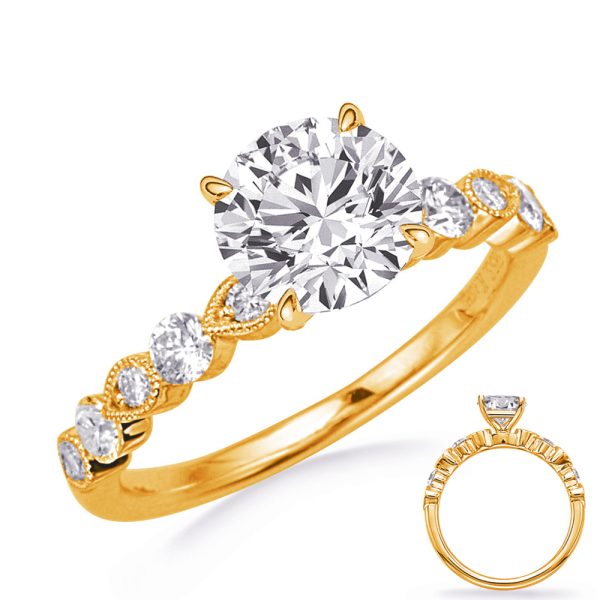 Round Diamond Engagement Ring