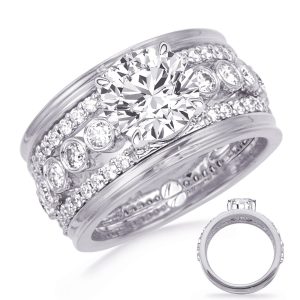 Round Diamond Engagement Ring