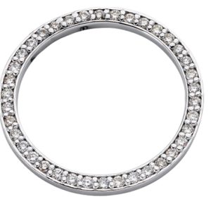 White Gold Circle Diamond Pendant White Gold Circle Diamond Pendant